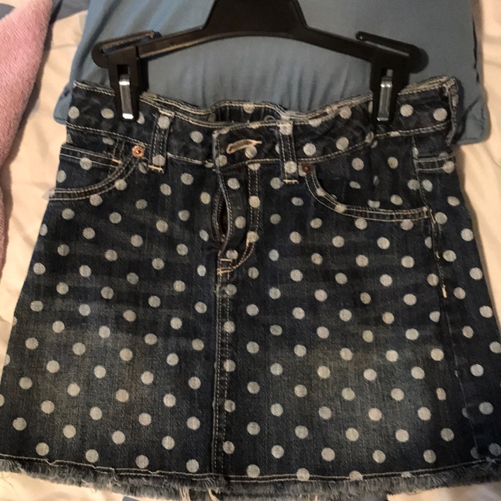 Girls JEAN Polk a dot skirt. Size 10/12